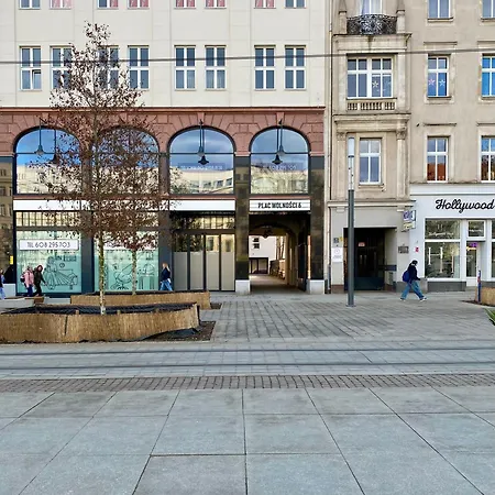 Apartment Rents - Old Town Plac Wolnosci